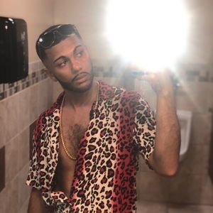 Meet your Posher, Isiah